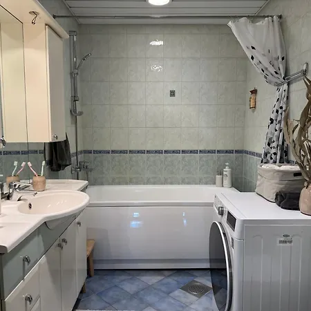 100 Square Meter 4-room Smart Apartmán *
