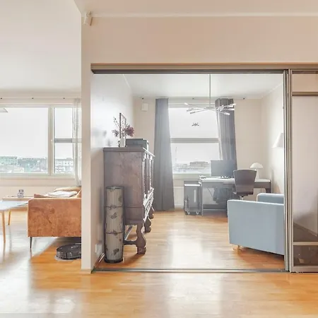 100 Square Meter 4-Room Central Smart Apt *
