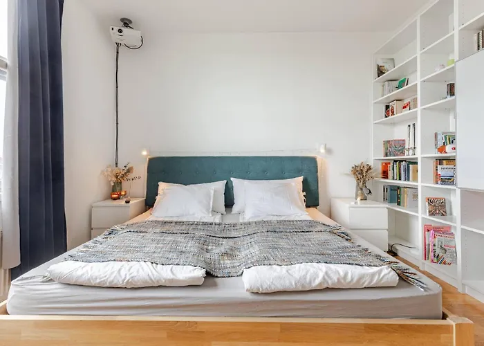 100 Square Meter 4-room Smart Tallin